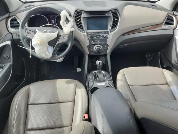 5NMZU3LB8HH052160 2017 HYUNDAI SANTA FE - Image 8