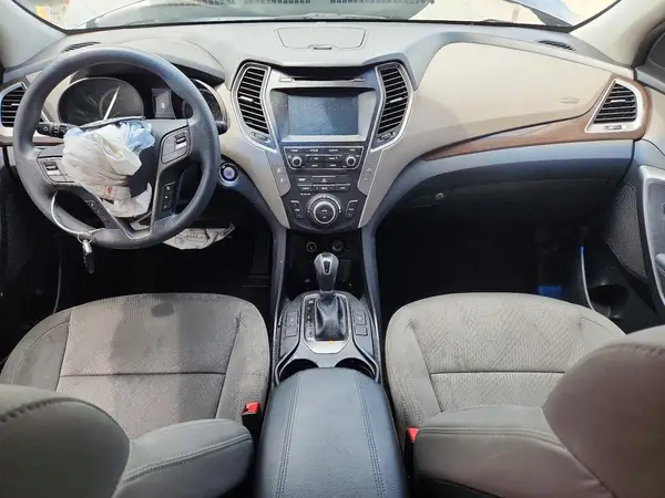 5NMZU3LB8JH059941 2018 HYUNDAI SANTA FE - Image 8