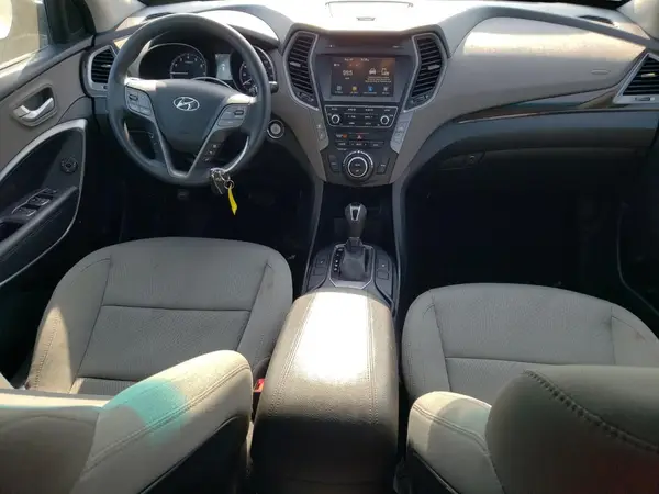 5NMZU3LB8JH063469 2018 HYUNDAI SANTA FE - Image 8