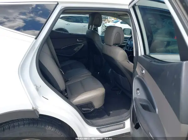 5NMZU3LB8JH074780 2018 HYUNDAI SANTA FE - Image 8
