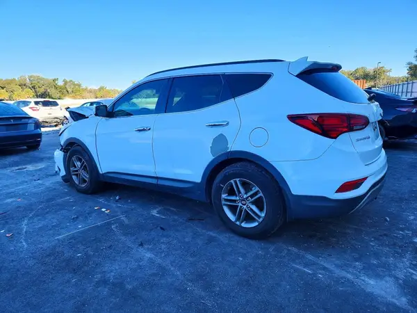 5NMZU3LB8JH078490 2018 HYUNDAI SANTA FE - Image 2