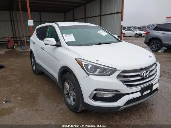 5NMZU3LB8JH102318 2018 HYUNDAI SANTA FE - Image 1