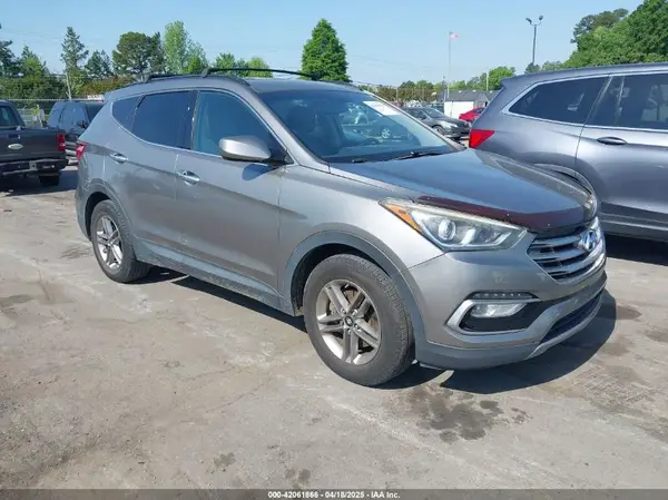 5NMZU3LB9HH001167 2017 HYUNDAI SANTA FE - Image 1
