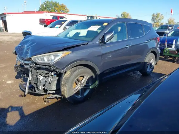 5NMZU3LB9HH006708 2017 HYUNDAI SANTA FE - Image 2