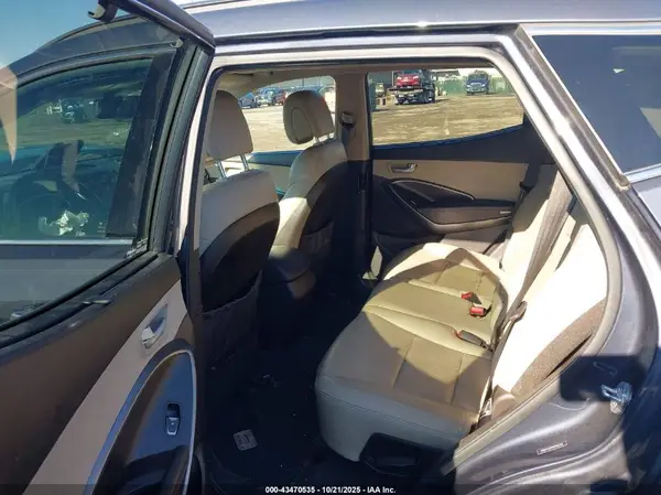 5NMZU3LB9HH006708 2017 HYUNDAI SANTA FE - Image 8