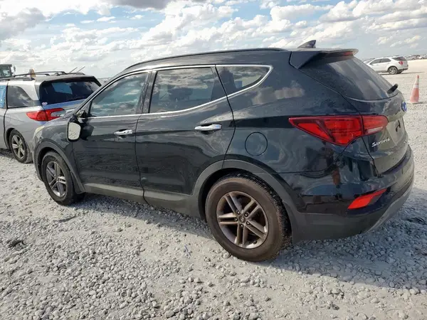 5NMZU3LB9HH007969 2017 HYUNDAI SANTA FE - Image 2