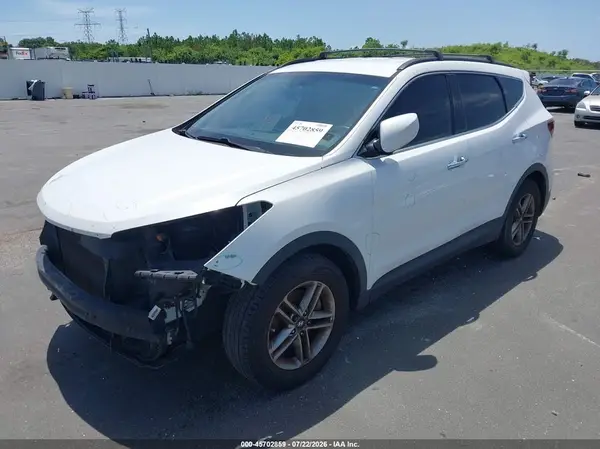 5NMZU3LB9HH009995 2017 HYUNDAI SANTA FE - Image 2