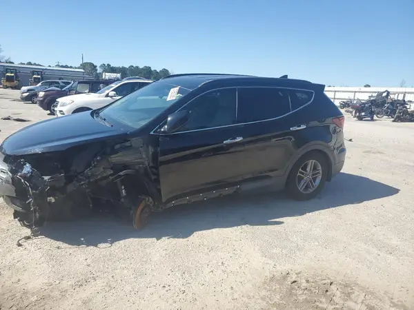 5NMZU3LB9HH011097 2017 HYUNDAI SANTA FE - Image 1