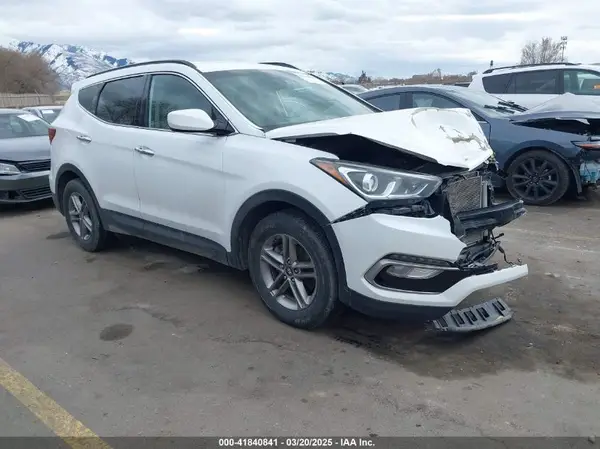 5NMZU3LB9HH011858 2017 HYUNDAI SANTA FE - Image 1