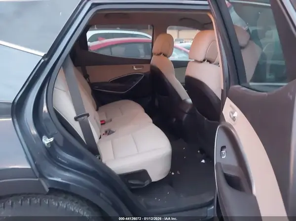 5NMZU3LB9HH011939 2017 HYUNDAI SANTA FE - Image 8