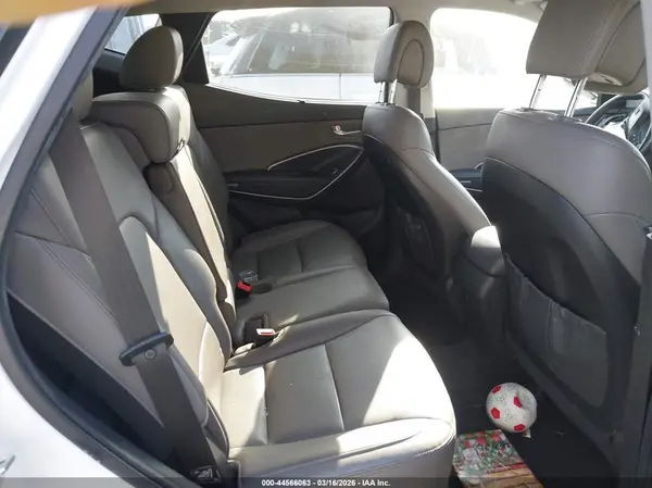 5NMZU3LB9HH012413 2017 HYUNDAI SANTA FE - Image 8