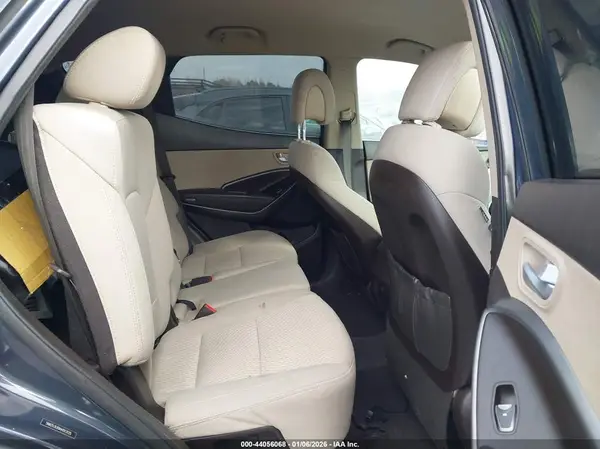 5NMZU3LB9HH013125 2017 HYUNDAI SANTA FE - Image 8