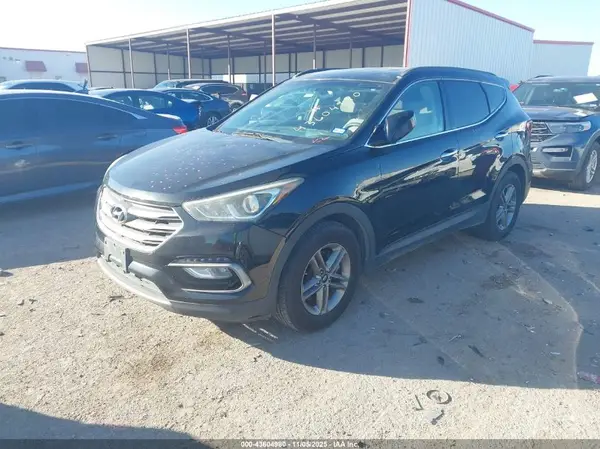 5NMZU3LB9HH017255 2017 HYUNDAI SANTA FE - Image 2