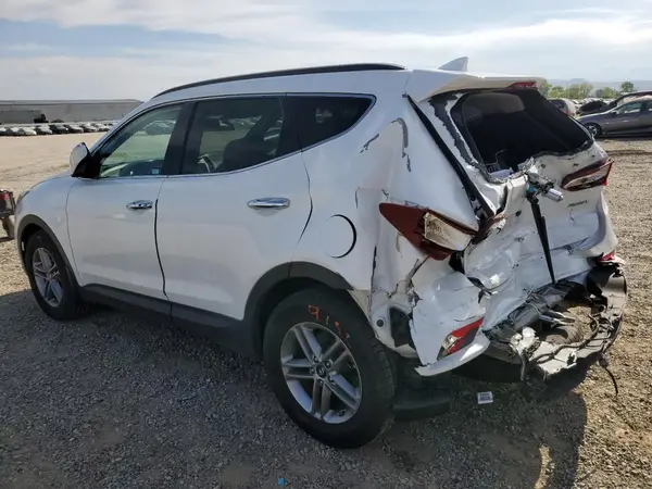 5NMZU3LB9HH018521 2017 HYUNDAI SANTA FE - Image 2