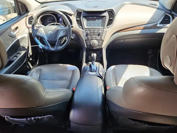 5NMZU3LB9HH031060 2017 HYUNDAI SANTA FE - Image 8