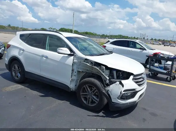 5NMZU3LB9HH034850 2017 HYUNDAI SANTA FE - Image 1