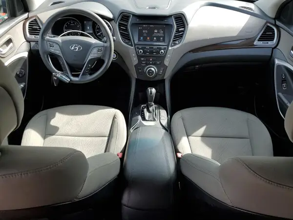 5NMZU3LB9HH048084 2017 HYUNDAI SANTA FE - Image 8