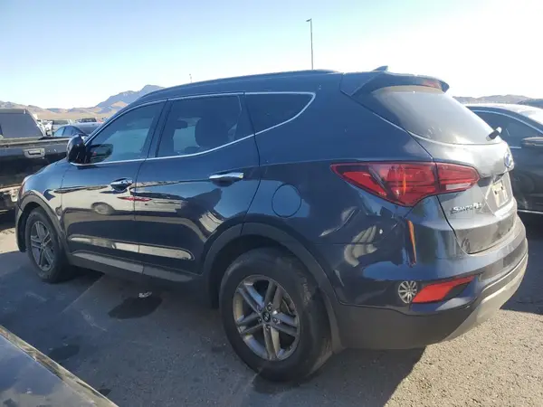 5NMZU3LB9JH056840 2018 HYUNDAI SANTA FE - Image 2