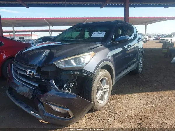 5NMZU3LB9JH057132 2018 HYUNDAI SANTA FE - Image 2