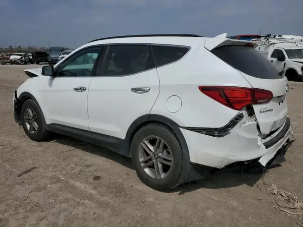 5NMZU3LB9JH058328 2018 HYUNDAI SANTA FE - Image 2