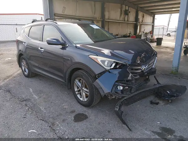 5NMZU3LB9JH060905 2018 HYUNDAI SANTA FE - Image 1
