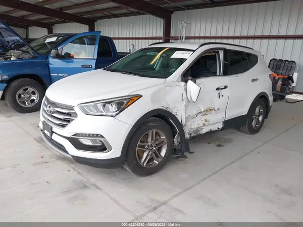 5NMZU3LB9JH083018 2018 HYUNDAI SANTA FE - Image 2