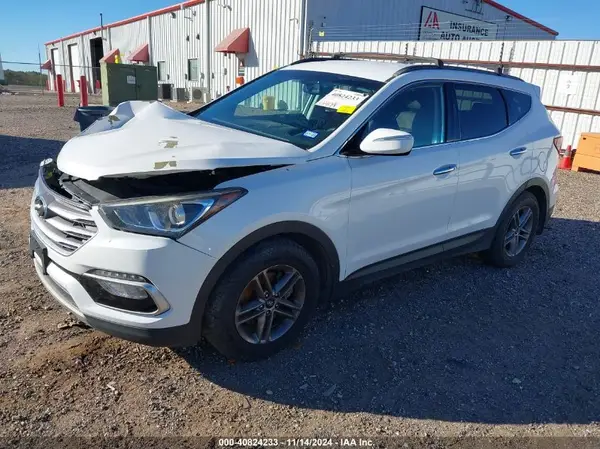 5NMZU3LB9JH089305 2018 HYUNDAI SANTA FE - Image 2