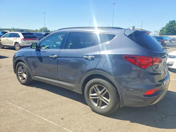 5NMZU3LB9JH089403 2018 HYUNDAI SANTA FE - Image 2