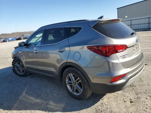 5NMZU3LB9JH097999 2018 HYUNDAI SANTA FE - Image 2