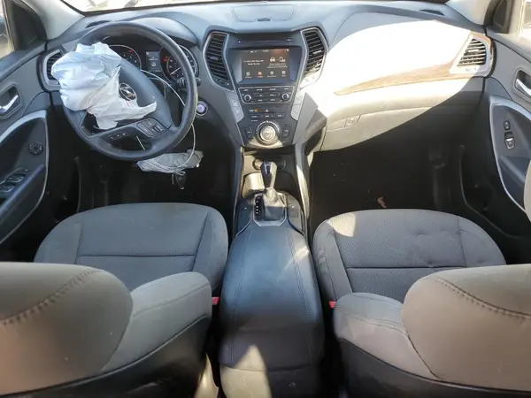 5NMZU3LB9JH097999 2018 HYUNDAI SANTA FE - Image 8