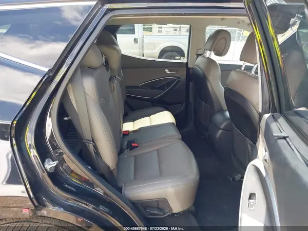 5NMZU3LBXHH002389 2017 HYUNDAI SANTA FE - Image 8