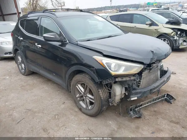 5NMZU3LBXHH002697 2017 HYUNDAI SANTA FE - Image 1