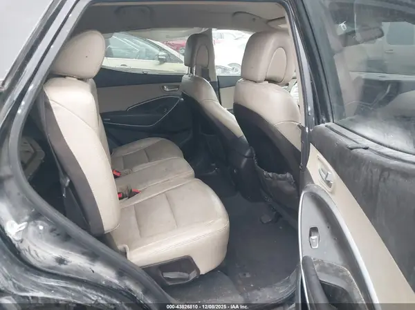5NMZU3LBXHH002697 2017 HYUNDAI SANTA FE - Image 8