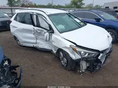 5NMZU3LBXHH006040 2017 HYUNDAI SANTA FE