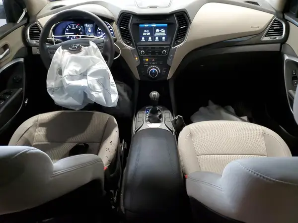 5NMZU3LBXHH006295 2017 HYUNDAI SANTA FE - Image 8