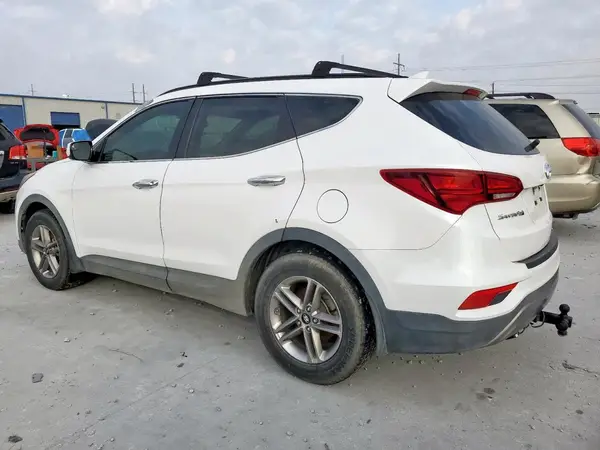 5NMZU3LBXHH008175 2017 HYUNDAI SANTA FE - Image 2