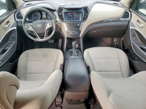 5NMZU3LBXHH008175 2017 HYUNDAI SANTA FE - Image 8