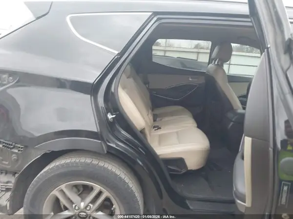 5NMZU3LBXHH008676 2017 HYUNDAI SANTA FE - Image 8