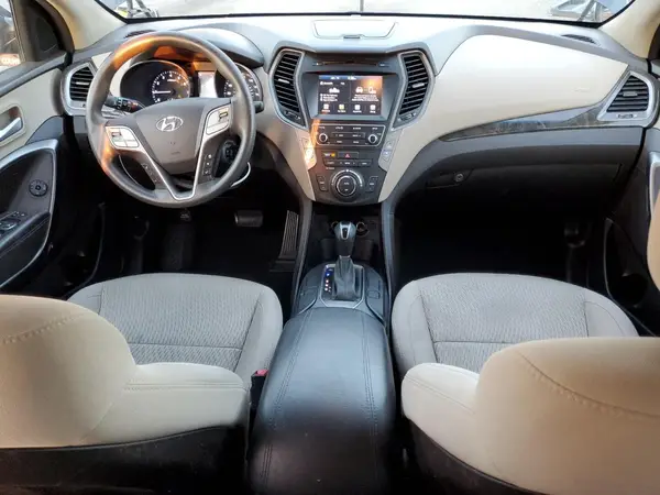 5NMZU3LBXHH009505 2017 HYUNDAI SANTA FE - Image 8