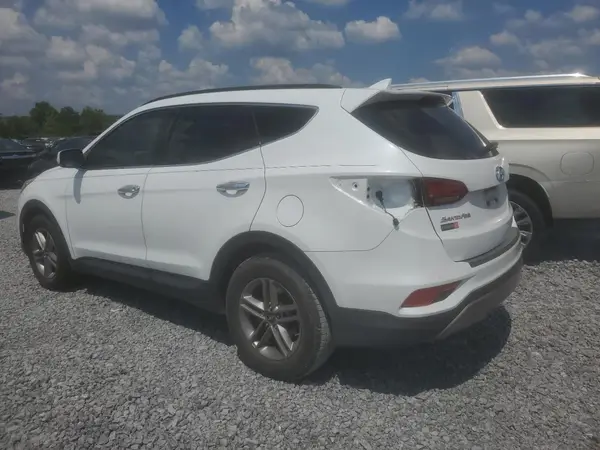 5NMZU3LBXHH010587 2017 HYUNDAI SANTA FE - Image 2
