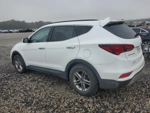 5NMZU3LBXHH011173 2017 HYUNDAI SANTA FE - Image 2