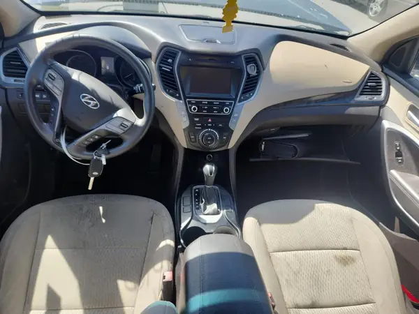 5NMZU3LBXHH011318 2017 HYUNDAI SANTA FE - Image 8