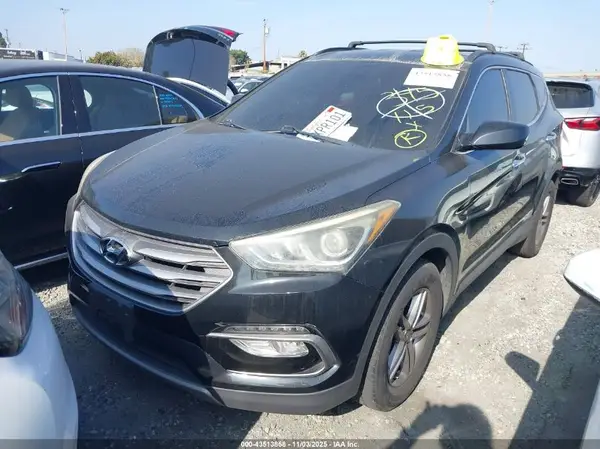 5NMZU3LBXHH012582 2017 HYUNDAI SANTA FE - Image 2