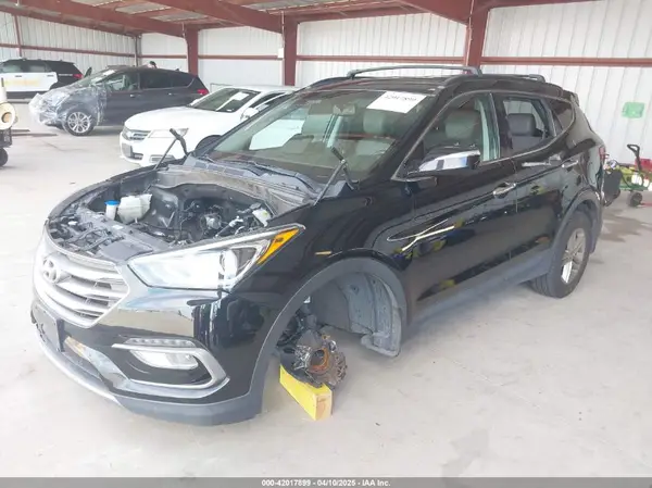 5NMZU3LBXHH014722 2017 HYUNDAI SANTA FE - Image 2