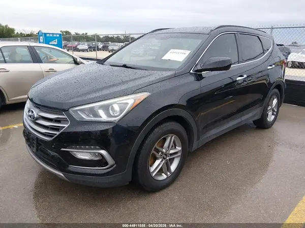 5NMZU3LBXHH016065 2017 HYUNDAI SANTA FE - Image 2