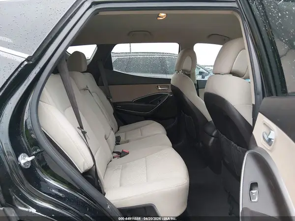 5NMZU3LBXHH016065 2017 HYUNDAI SANTA FE - Image 8