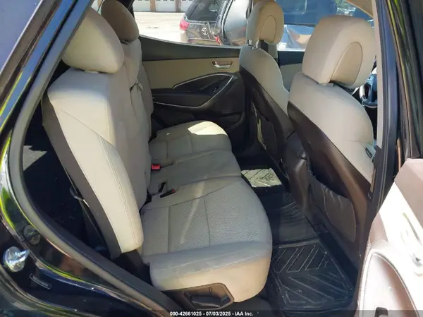 5NMZU3LBXHH019158 2017 HYUNDAI SANTA FE - Image 8