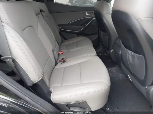 5NMZU3LBXHH020598 2017 HYUNDAI SANTA FE - Image 8