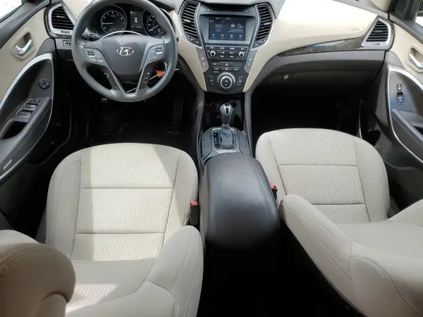 5NMZU3LBXHH026305 2017 HYUNDAI SANTA FE - Image 8