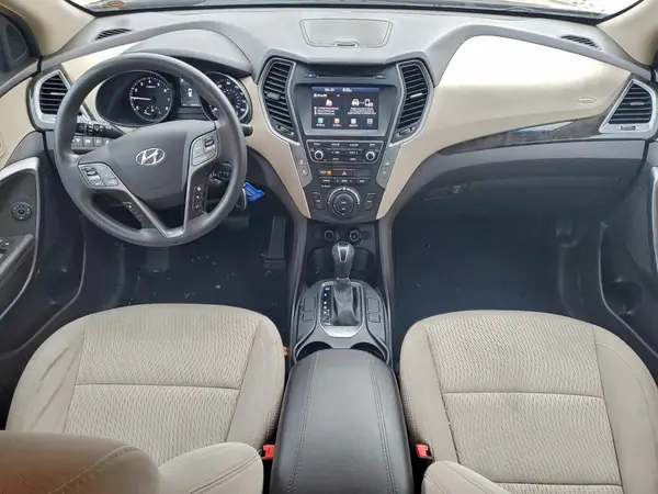 5NMZU3LBXHH028569 2017 HYUNDAI SANTA FE - Image 8